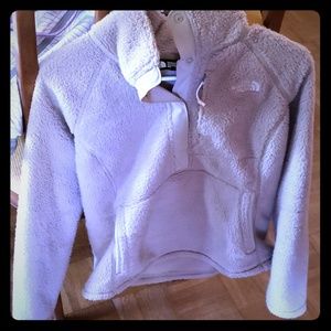 North face pullover medium